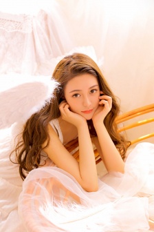 女性三角毛毛区长了个硬疙瘩